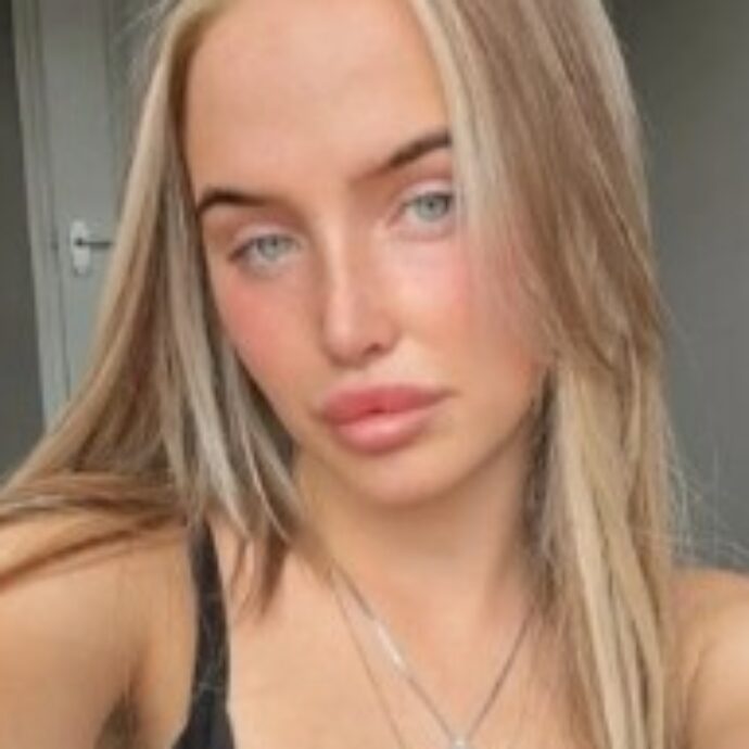 “Lui mi consegnava il kebab ogni sera, io scendevo a prenderlo sotto casa. Così ci siamo innamorati, i 42 anni di differenza d’età non contano”: la storia di Nikeisha Lightfoot