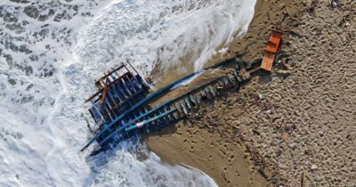 Copertina di Strage Cutro,  Regione  si defila dal processo