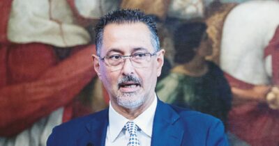 Copertina di Il giudice assolve Pittella, il fratello diventa il suo nuovo segretario