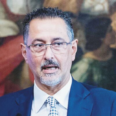 Copertina di Il giudice assolve Pittella, il fratello diventa il suo nuovo segretario