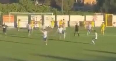 Copertina di Neanche in un film: il portiere segna in rovesciata al 118esimo, l’incredibile epilogo dello spareggio salvezza in Puglia | Video