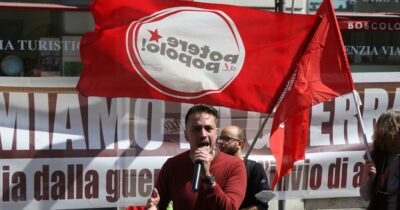 Copertina di “Infiltrati e spiati dalla polizia per 10 mesi”: la denuncia di Potere al Popolo. Interrogazione del Pd a Piantedosi