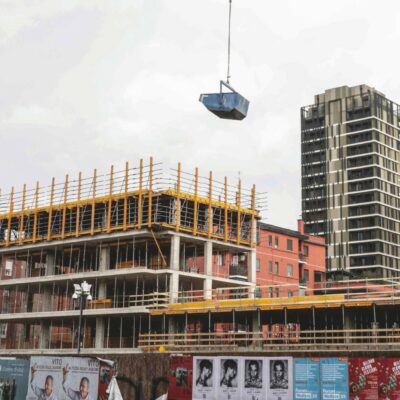 Copertina di Ora Sala ricorda gli oneri e chiede soldi ai costruttori