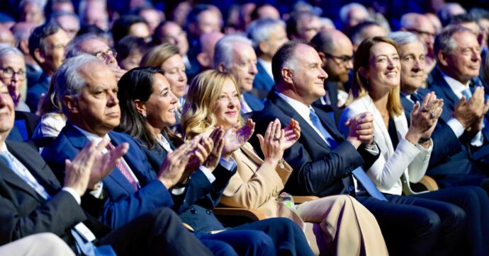 Meloni vende fumo alla Confindustria spaccata sull’energia