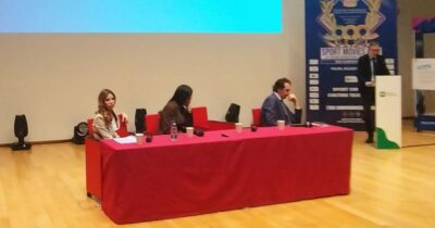 Copertina di Stefania Cappa non è mai stata indagata eppure di lei si è tornati a parlare: dalla carriera di avvocata ai corsi di formazione per giornalisti, cosa fa oggi