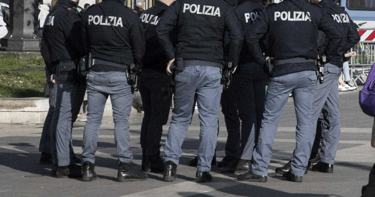 il consiglio d europa richiama ancora l italia conduca subito un studio sul razzismo nelle forze di polizia da Ilfattoquotidiano.it il consiglio d europa richiama ancora l italia conduca subito un studio sul razzismo nelle forze di polizia