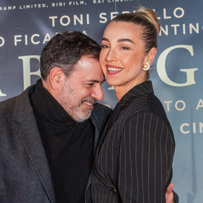 “Per mia moglie Silvia Salis vendo la casa di Roma. Farò più smart working e il papà di nostro figlio Eugenio. Lei madre instancabile”: parla il regista Fausto Brizzi