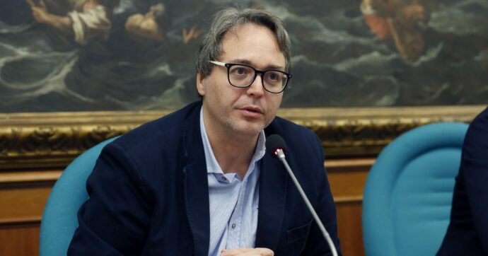 Castrazione chimica, ok all’ordine del giorno della Lega: “Istituire un tavolo quanto prima”. Pd: “Medievale”