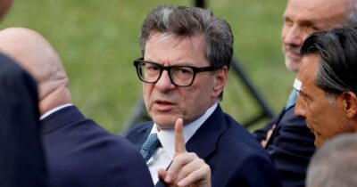 Copertina di Fondi pubblici: Giorgetti avrà i “super-poteri”