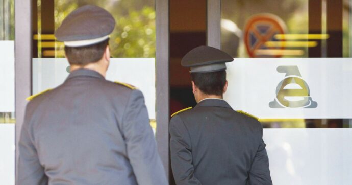 Dai noleggi auto a night, tintorie e ristoranti: la classifica dell’evasione fiscale categoria per categoria