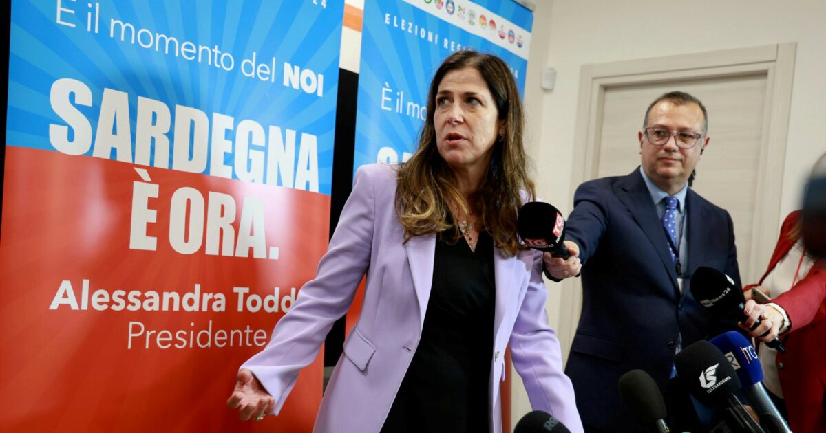 Rinnovabili, sulla legge Todde il Tar Sardegna passa la parola alla Corte Costituzionale Rinnovabili, sulla legge Todde il Tar Sardegna passa la parola alla Corte Costituzionale