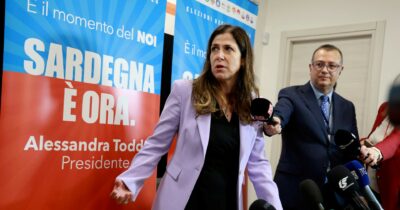 Copertina di Rinnovabili, sulla legge Todde il Tar Sardegna passa la parola alla Corte Costituzionale