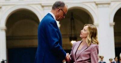 Copertina di Armi all’Ucraina, il governo Meloni mantiene le restrizioni in disaccordo con Merz: vietato l’uso a lungo raggio