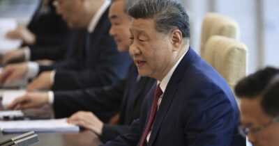 Copertina di La transizione ecologica parla cinese: altro che dazi, accordi con Pechino sulle rinnovabili