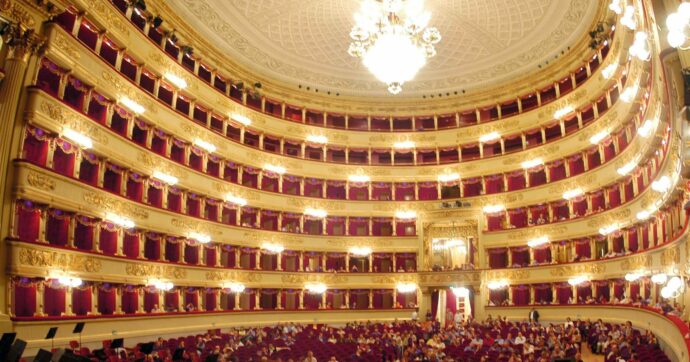 Gridò “Palestina libera” a Meloni: licenziata una maschera della Scala di Milano. Sala: “Voglio capire le ragioni”