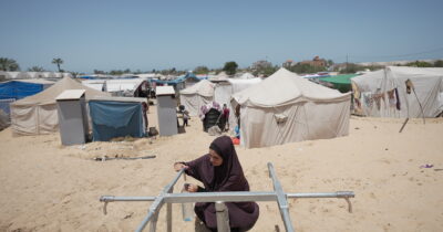 Copertina di Gaza, Oxfam: “2 milioni di persone rinchiuse nel 20% della Striscia. Israele vuole il completo sfollamento”