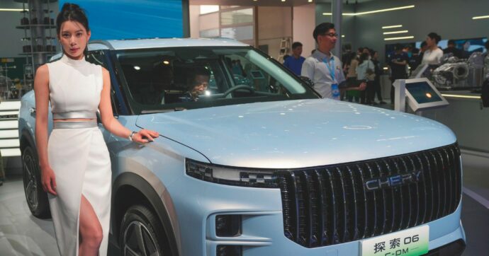 Il mercato europeo soffre: ci guadagnano solo i marchi cinesi