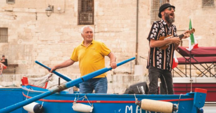 La festa dell’ukulele, il chitarrino suonato da Marilyn (e Stitch)