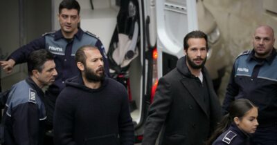 Copertina di Dallo stupro alla tratta di esseri umani: 21 incriminazioni nel Regno Unito per Andrew e Tristan Tate