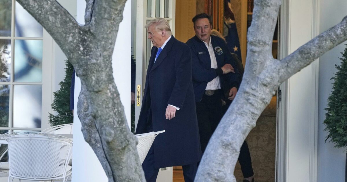 L’addio di Musk si trasforma nello show di Trump: il tycoon fa la lista dei propri “successi”. ‘No comment’ sulle droghe del magnate L’addio di Musk si trasforma nello show di Trump: il tycoon fa la lista dei propri “successi”. ‘No comment’ sulle droghe del magnate