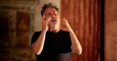 Copertina di Non perdete l’occasione di vedere Autoritratto di Davide Enia a teatro: impressionante!