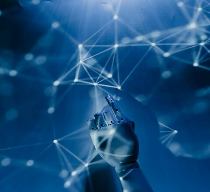 Ecco perché l’intelligenza artificiale ricatta i suoi addestratori per garantirsi la sopravvivenza digitale