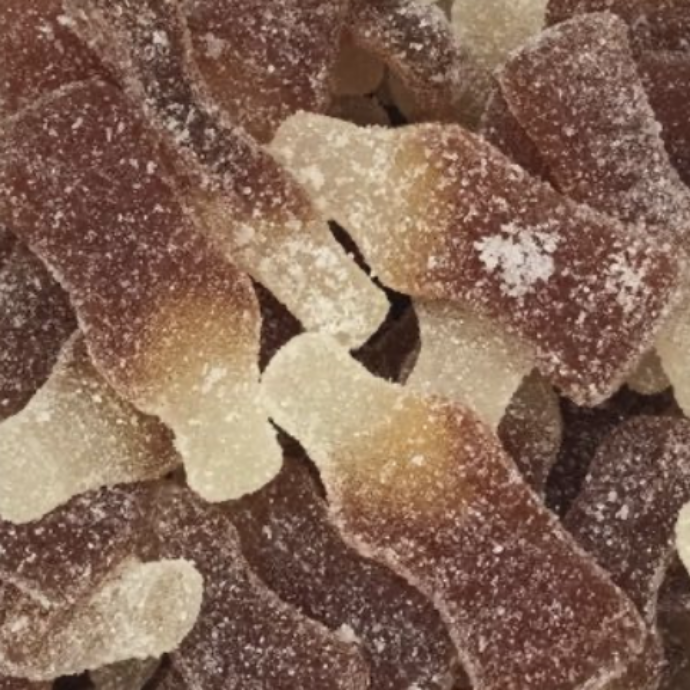 Trovate tracce di cannabis nelle caramelle Happy Cola Fizz: adulti e bambini si sono sentiti male. Haribo ritira le confezioni dal mercato olandese
