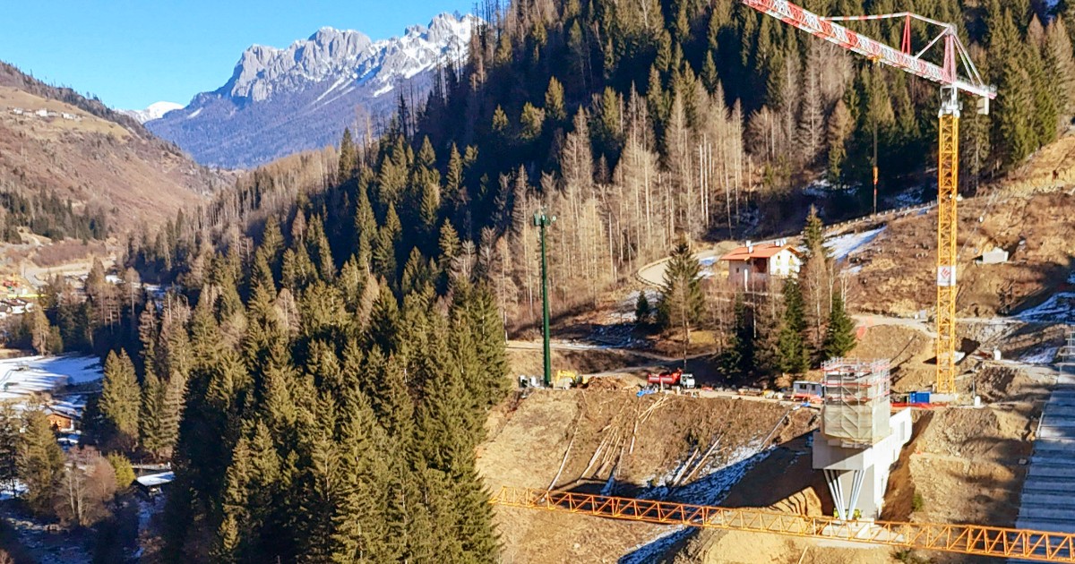 vogliono demolirci la casa a cortina la protesta contro la cabinovia usa e getta per le olimpiadi spazzato via anche l ambulatorio veterinario da Ilfattoquotidiano.it vogliono demolirci la casa a cortina la protesta contro la cabinovia usa e getta per le olimpiadi spazzato via anche l ambulatorio veterinario