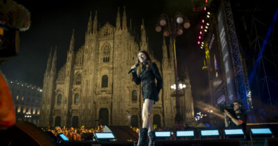 Copertina di Radio Italia Live: Olly travolge, Giorgia magica, cori potenti per Alfa, Irama e Pinguini Tattici Nucleari, Fabri Fibra spettina, accoglienza tiepida per Fedez