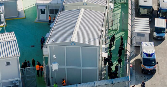 Protocollo Italia-Albania di nuovo fermo: dalla Cassazione due rinvii alla Corte Ue