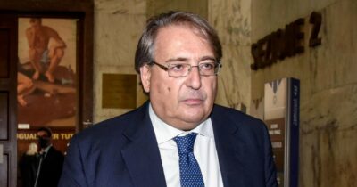 Copertina di Messaggero: via Boffo, tornerà Napoletano