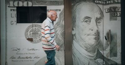 Copertina di Le crisi di consenso  del capitalismo  sono un’opportunità  per pensare al nuovo