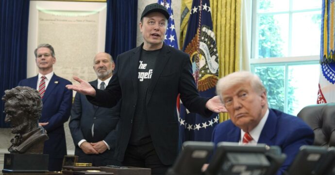 Musk cotto e mangiato dalla politica alla Casa Bianca. Così il dominatore Trump licenzia il suo “First Buddy”