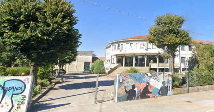Istituto superiore di Noventa Vicentina usa i soldi contro la dispersione scolastica per un corso paramilitare