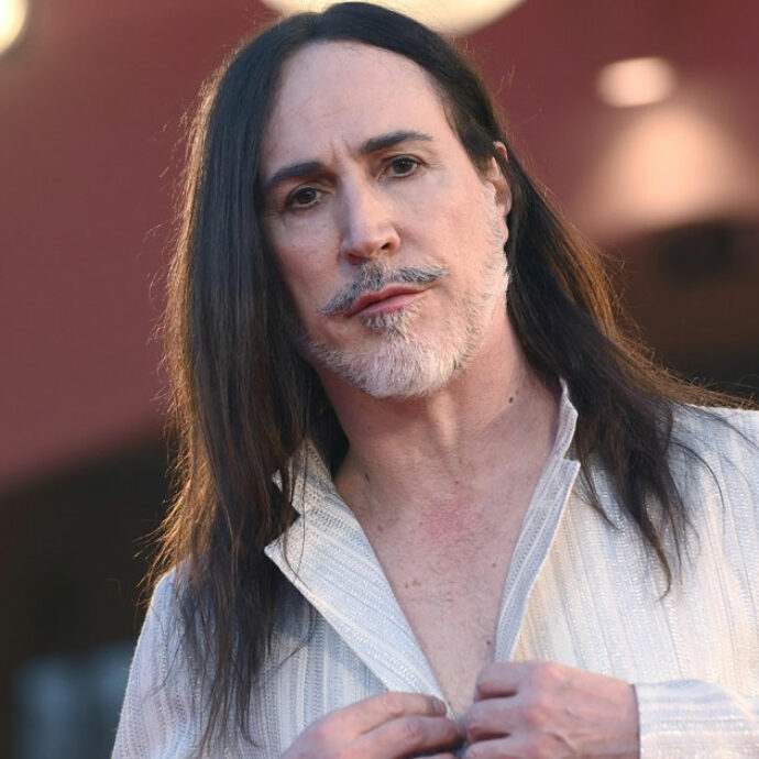 “L’addio a X Factor? Ho chiuso un cerchio. La musica italiana è un obbrobrio, roba da supermercato”: parla Manuel Agnelli