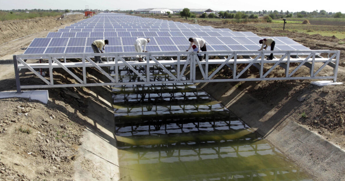 Studio, l’elettricità da solare supera per la prima volta a livello globale quella da nucleare