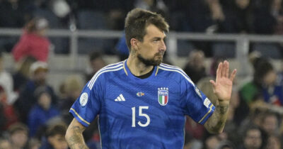 Copertina di Acerbi dice no alla convocazione in Nazionale con un messaggio. Spalletti: “Ne prendiamo atto e andiamo avanti”