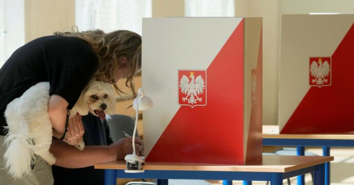 Polonia in bilico, il filoeuropeo  in vantaggio. Ma di mezzo punto