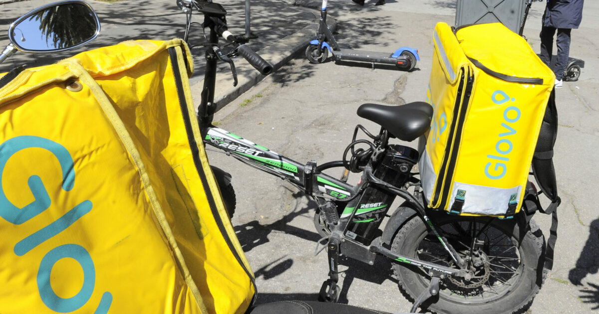 Multa Ue da 329 milioni a Delivery Hero e Glovo: “Hanno fatto cartello riducendo le opportunità per i lavoratori” Multa Ue da 329 milioni a Delivery Hero e Glovo: “Hanno fatto cartello riducendo le opportunità per i lavoratori”