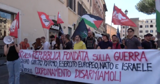 Copertina di 2 giugno, la protesta di Potere al Popolo a Roma: “No a una Repubblica fondata sulle armi e sulla guerra”
