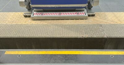Copertina di I treni Caravaggio di Trenord “inaccessibili” per disabili e non solo, la replica: “Perfettamente a norma”