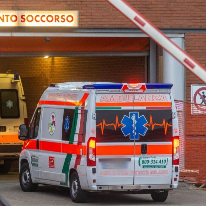 “Calci in faccia e in testa all’improvviso, ci hanno lasciati ricoperti di sangue. Un ristorante ci ha chiuso la porta in faccia”. Il racconto del drammatico addio al celibato a Chioggia