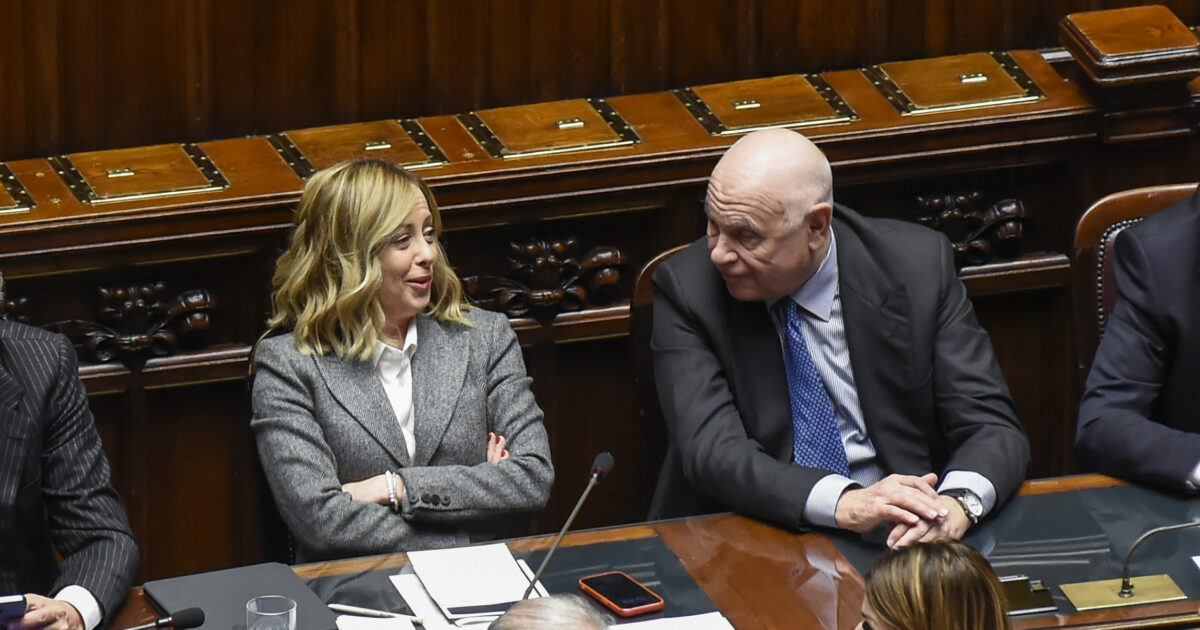 dai rave al blocco stradale dalla canapa light alle occupazioni così il governo ha inventato 28 nuovi reati per decreto
