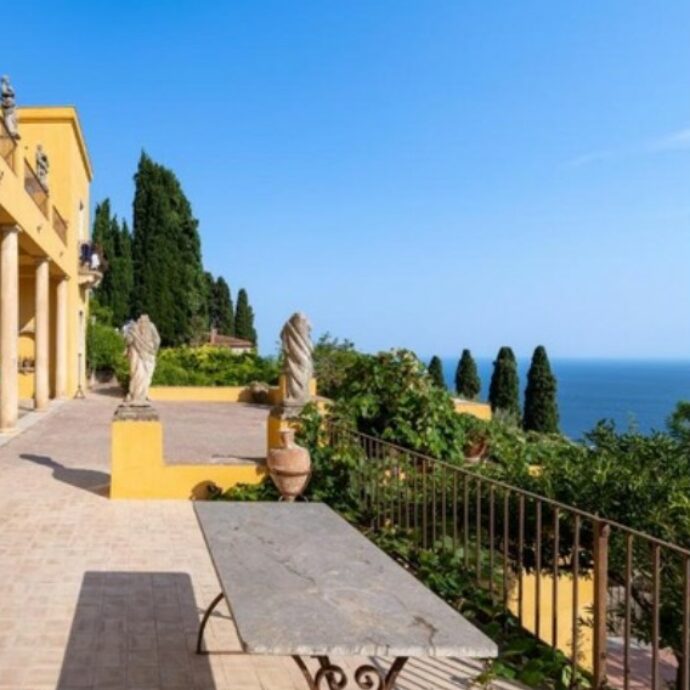 Weekend da sogno a Taormina e nella Sicilia sud-orientale: città d’arte, mare blu, natura incontaminata e un patrimonio culinario unico