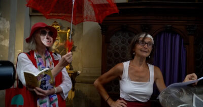 Copertina di Flash mob a Venezia per i diritti delle sex worker: canti e letture anche in chiesa. “Blasfemo e offensivo”