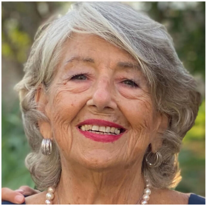 “Sarà dura senza di te. Mia madre ha voluto sorprendere tutti ed è volata in cielo”: il triste annuncio di Michelangelo Tommaso di “Un posto al sole”