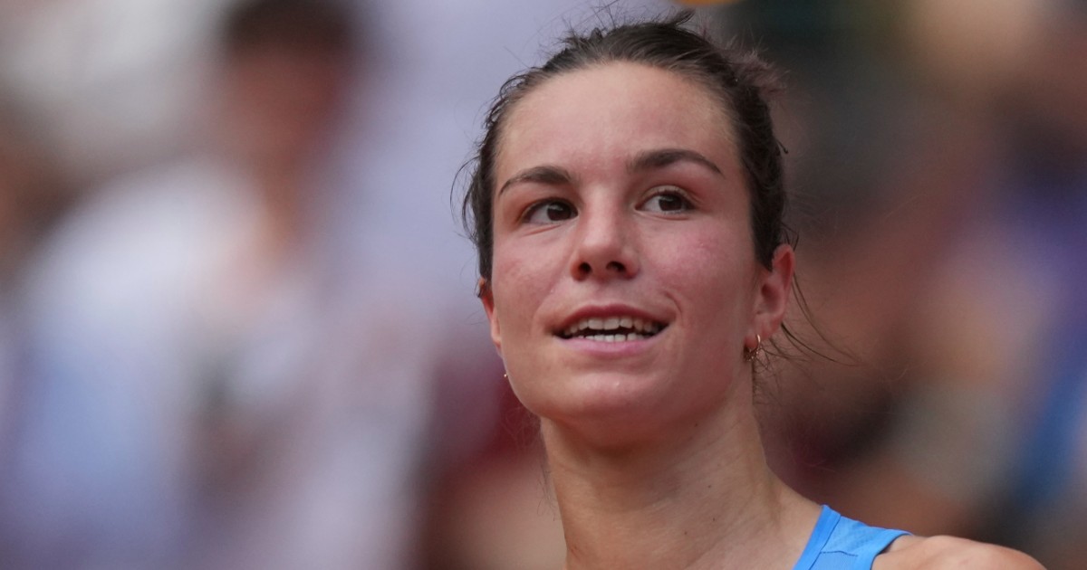 Il deodorante, un lungo infortunio e il basket: chi è Lois Boisson, la francese che sta facendo un miracolo al Roland Garros