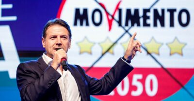 Copertina di Vendetta Grillo: va in tribunale per il logo M5S