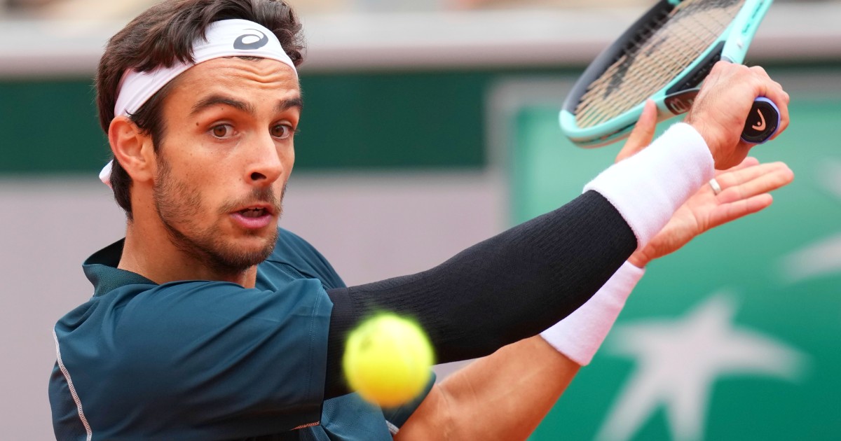 Roland Garros live | Oggi è il giorno di Musetti: contro Tiafoe per un posto in semifinale Roland Garros live | Oggi è il giorno di Musetti: contro Tiafoe per un posto in semifinale