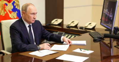 Copertina di Ucraina, telefonata Putin-Leone XIV. Il Papa: “La Russia faccia un gesto che favorisca la pace”